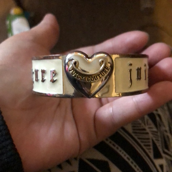 Sold - Picture 1 of 5